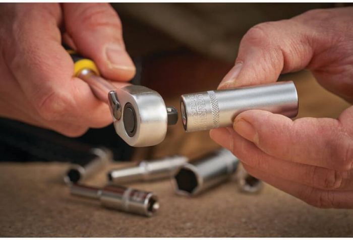 Головка 1/4 х 6 мм, з шестигранним профілем, висока, метрична. STANLEY FMMT17300-0