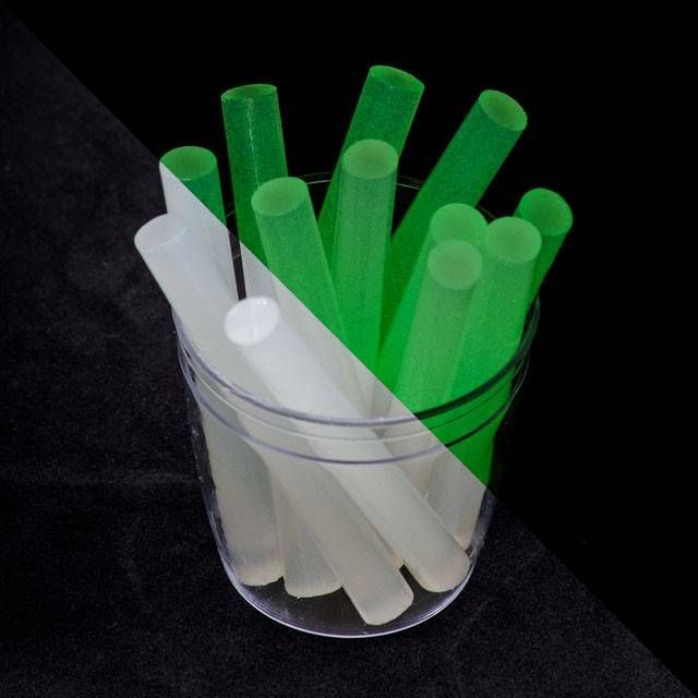 Комплект клейових стрижнів флуоресцентних, 11,2×100 мм, 12 шт. INTERTOOL RT-1037