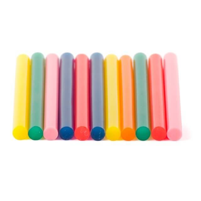 Комплект клейових стрижнів кольорових, 11,2×100 мм, 12 шт. INTERTOOL RT-1027