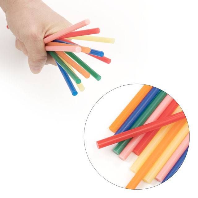 Комплект клейових стрижнів кольорових, 7,4×200 мм, 12 шт. INTERTOOL RT-1032