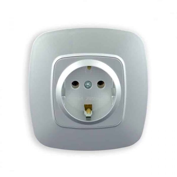 112-007-0006 Розетка із зазем. срібло ELA/10/200